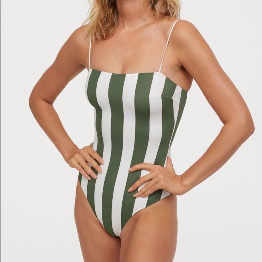 🎈H&M Striped Olive Green One Piece